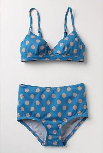 Illustration for article titled Swimsuits You'll Actually Want To Wear: The Retro Look